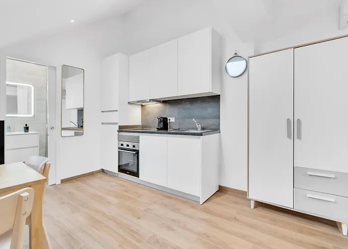 Lejlighed 7 - Near Place De Paris *