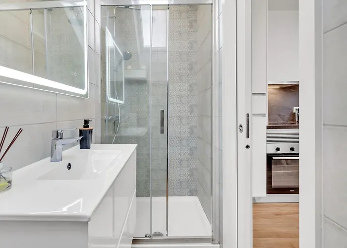 7 - Near Place De Paris * لوكسمبورغ